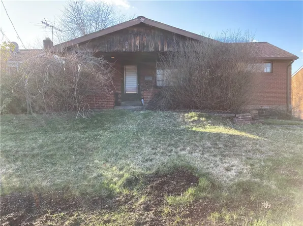 518 Lebanon Manor Dr, West Mifflin, PA 15122