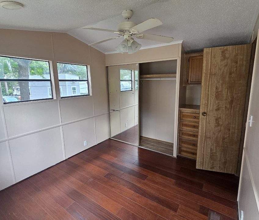 1st image of 4001 W Silver Springs Blvd