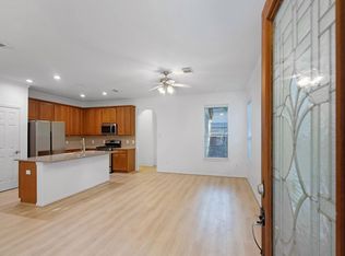 22 Pine Needle Pl, The Woodlands, TX 77382