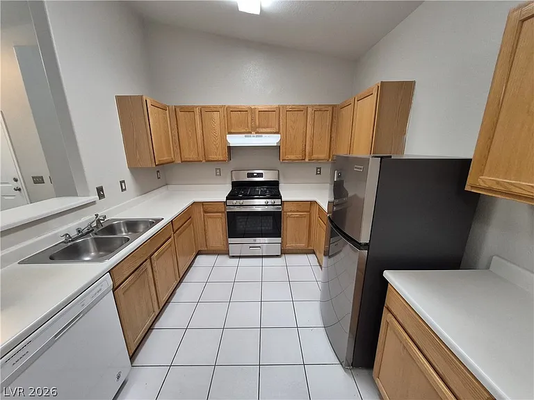 2053 Quarry Ridge St #201 — Photo 17