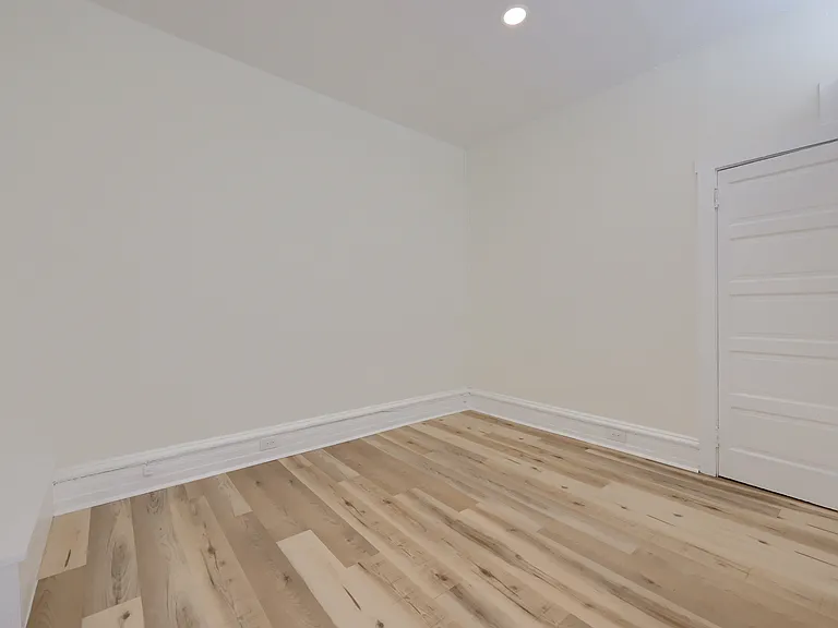 536 W James St #2 — Photo 12