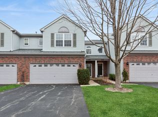 2546 Heritage Ct, Geneva, IL 60134