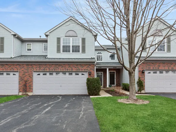 2546 Heritage Ct, Geneva, IL 60134