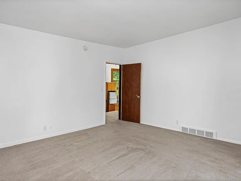 3954 N Ellamae Rd — Photo 32