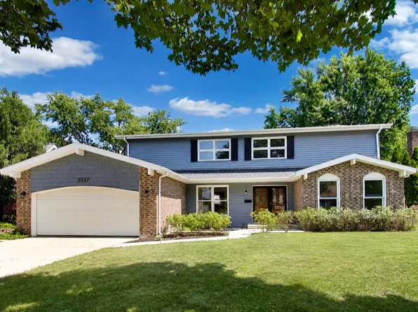 1317 S Yale Ave, Arlington Heights, IL 60005