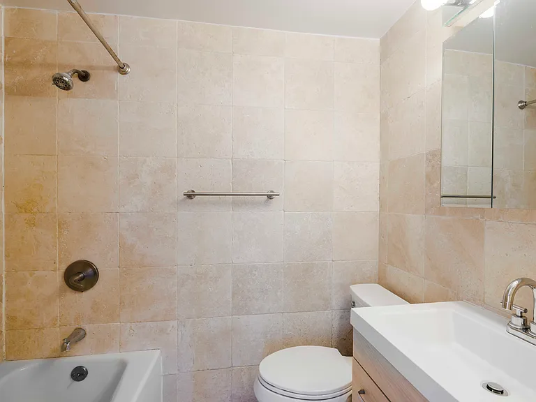 120 W 23rd St #12A — Photo 7