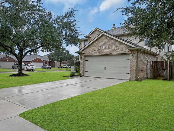 2nd image of 21503 Oakbridge Park Ln