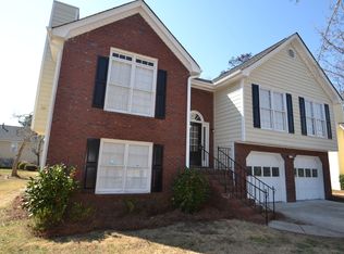 2905 Gravitt Rd, Duluth, GA 30096
