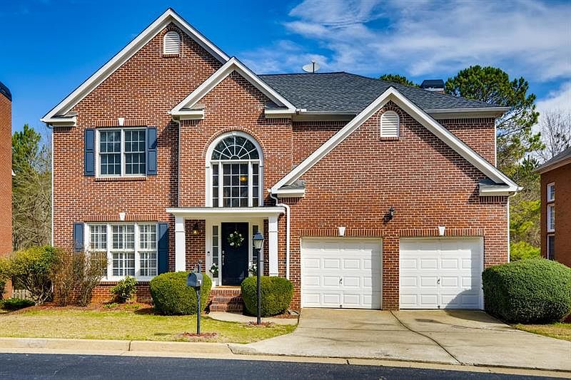 1st image of 113 Ennisbrook Dr SE