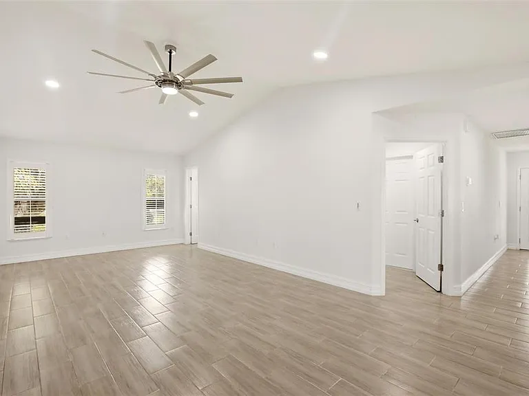 176 N Waterway Dr NW — Photo 10