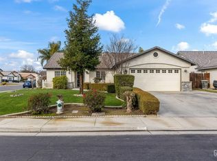 6415 Spring Ridge Dr, Bakersfield, CA 93313