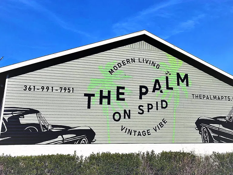 The Palm on SPID — Photo 3