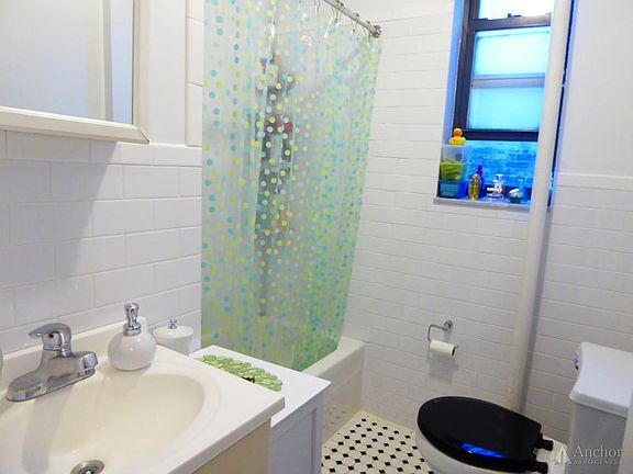 4th image of 168 E 81st St APT 4D