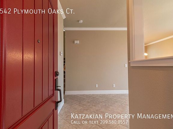 3rd image of 2542 Plymouth Oaks Ct