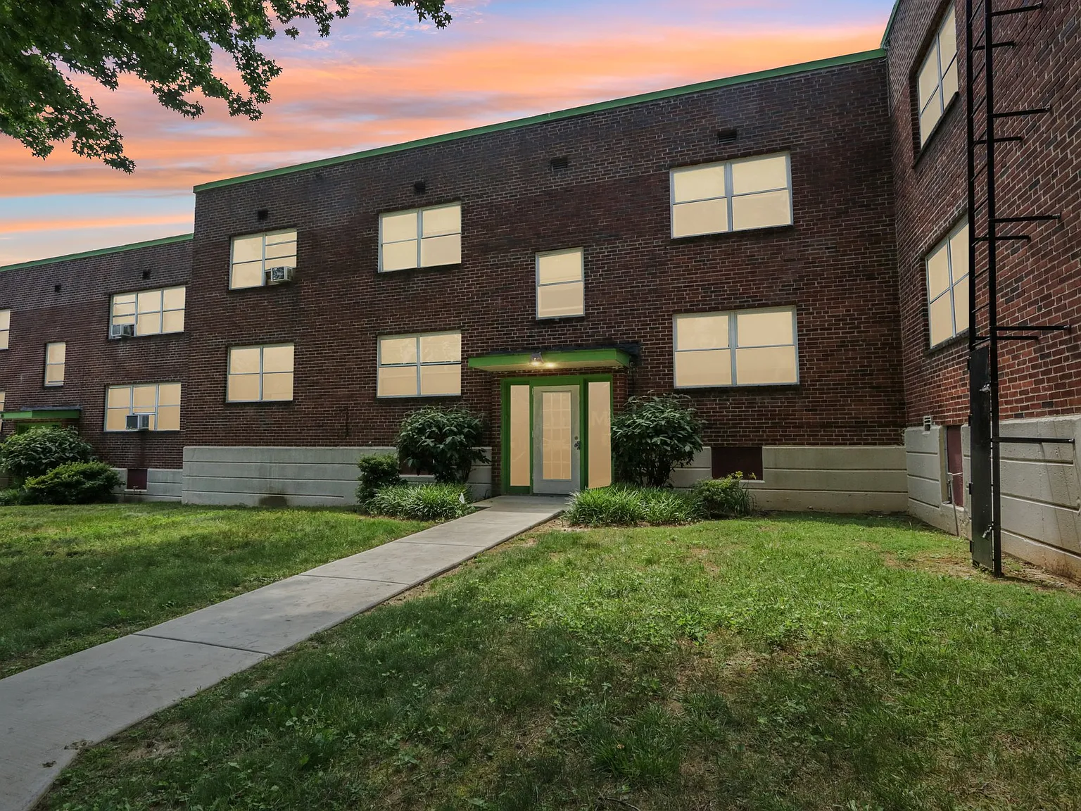 Greene Tree Apartments — Photo 4
