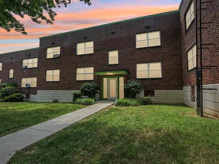 Greene Tree Apartments — Photo 4