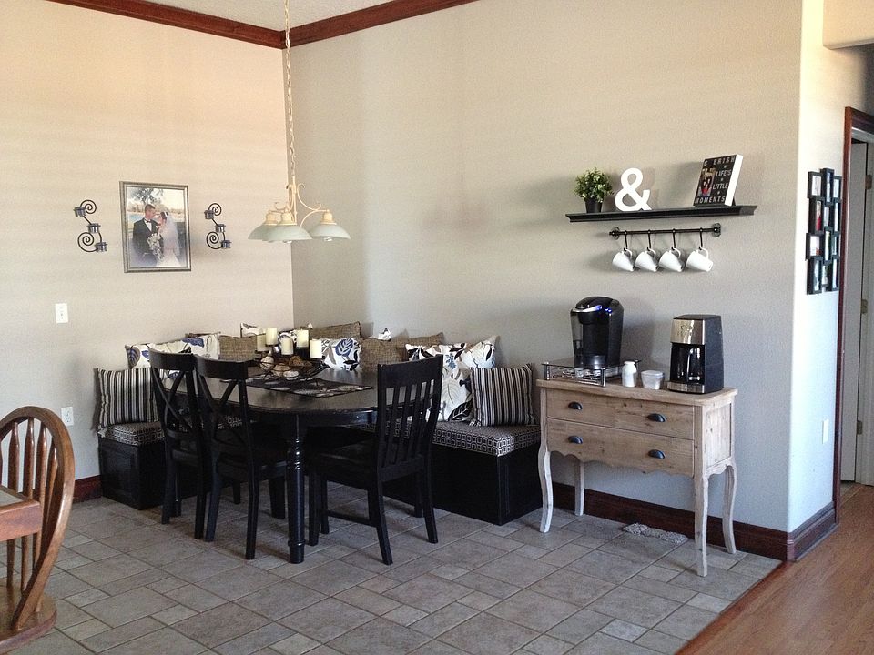 Breakfast Nook