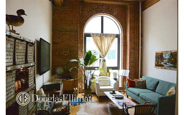 Rented by Douglas Elliman | media 21