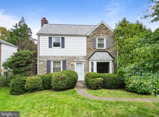 609 Latham Dr, Wynnewood, PA 19096