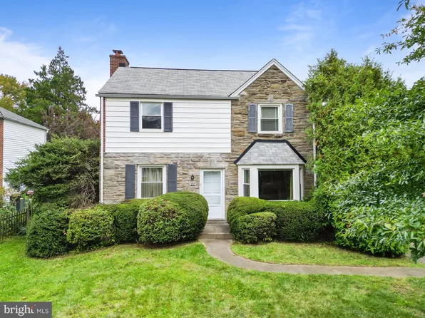 609 Latham Dr, Wynnewood, PA 19096