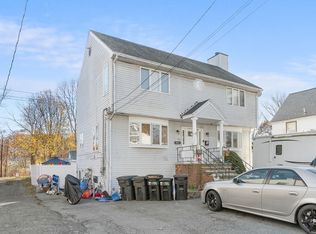 25 Auburn St, Saugus, MA 01906