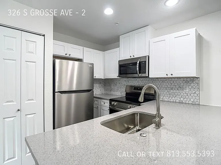 326 Grosse Ave #2 — Photo 6