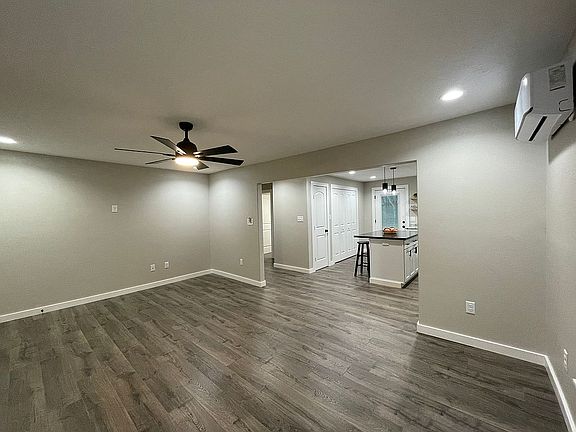 4th image of 201 Meadow Ln