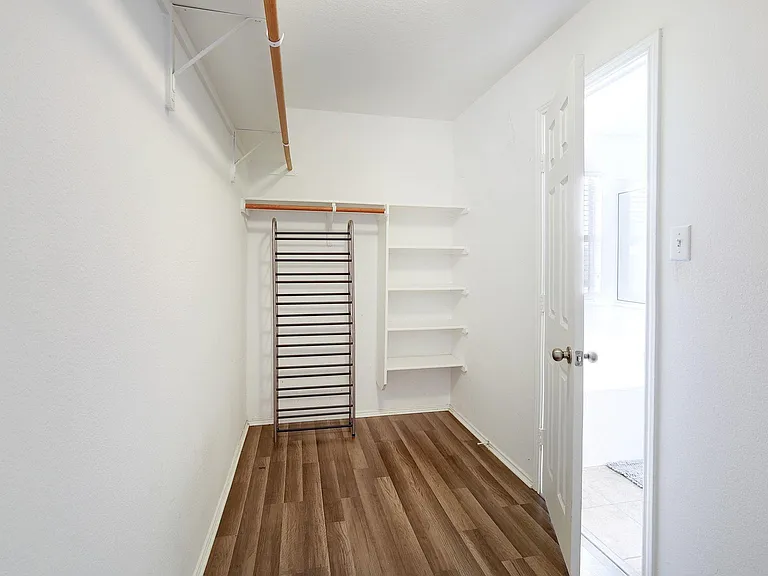 120 Mallard Ln — Photo 22