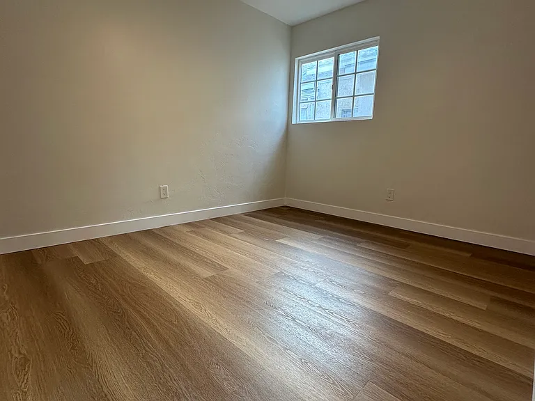 2173-77 Harrison Ave #2175 — Photo 5