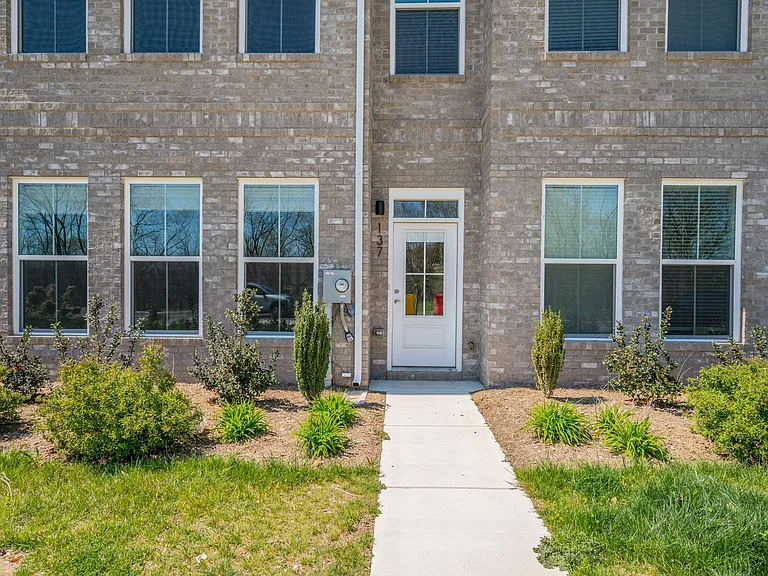 175 Marineris Cir #60 — Photo 4