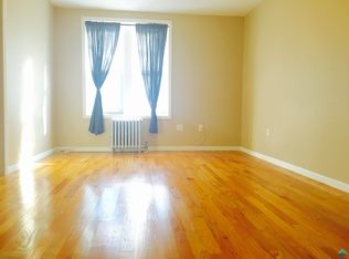 6414 Madison St #1R, Ridgewood, NY 11385