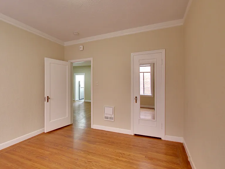 1722-1728-1730 Sacramento St — Photo 12