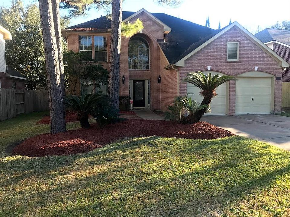 1st image of 18135 Somerset Knls