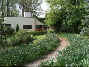 1st image of 2718 E Bluff Ct