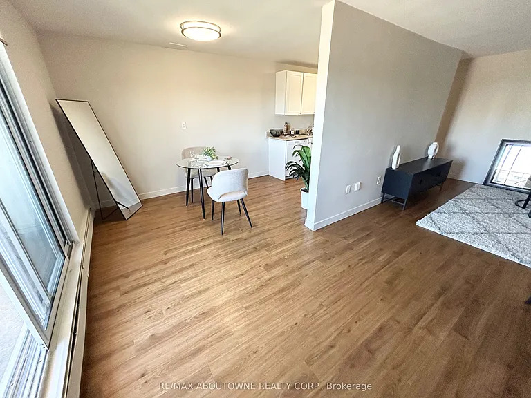 10 Overlea Dr #609 — Photo 8