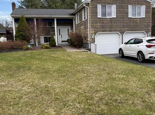 623 Midline Rd, Amsterdam, NY 12010