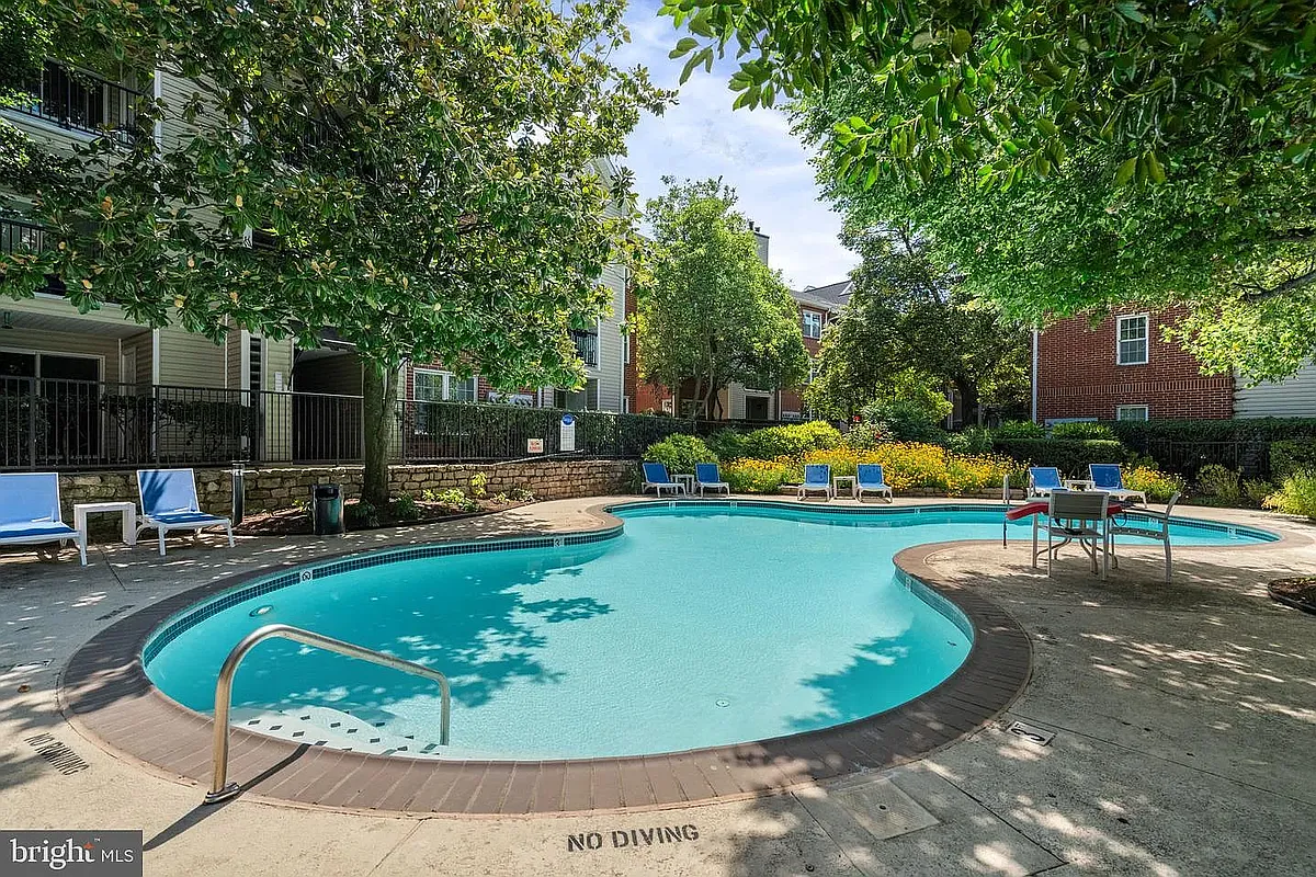 Building Photo - 3311 Wyndham Cir #2202