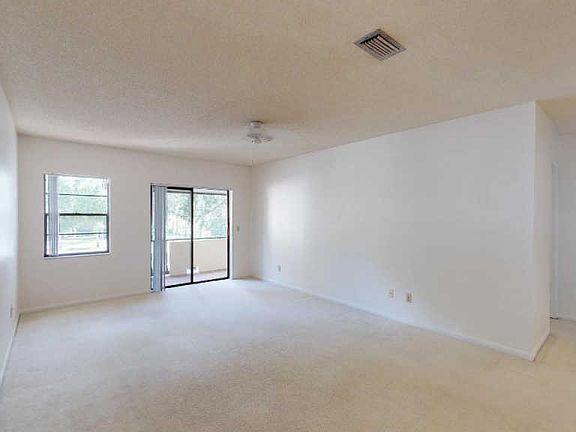 5th image of 3437 E Fort King St