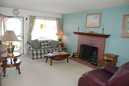 3rd image of 4918 Benham Ave