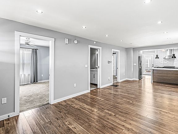 5th image of 3847 Fletcher Ave