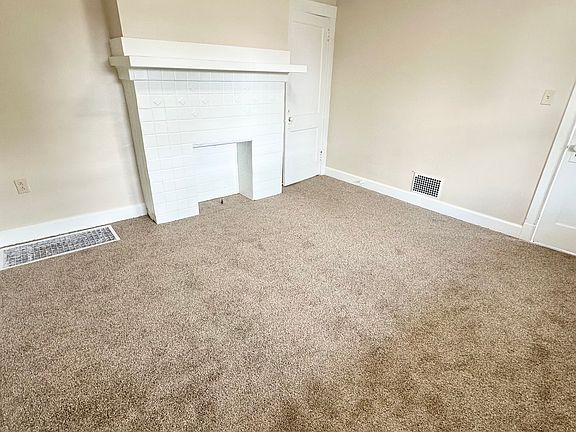 5th image of 7321 Somerset St