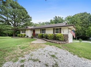 2292 Hayden Rd, Pea Ridge, AR 72751