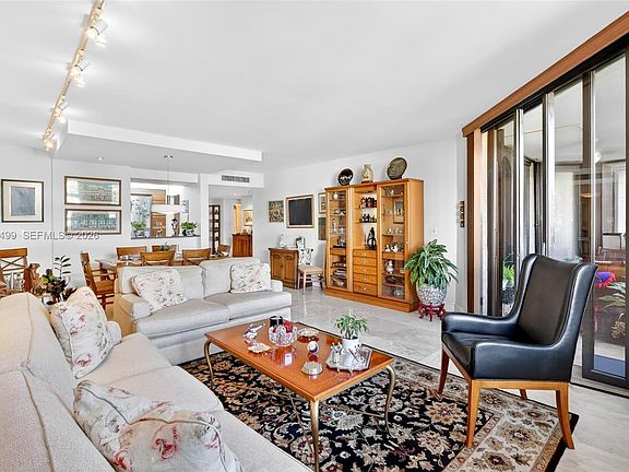 2nd image of 141 Crandon Blvd APT 338