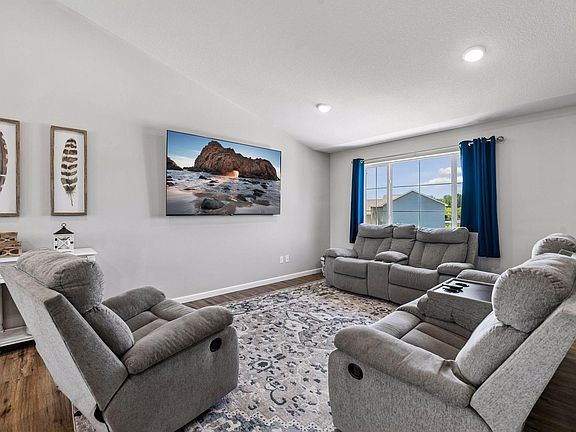 5th image of 2131 River Bend Trl