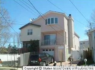 697 Willowbrook Rd, Staten Island, NY 10314