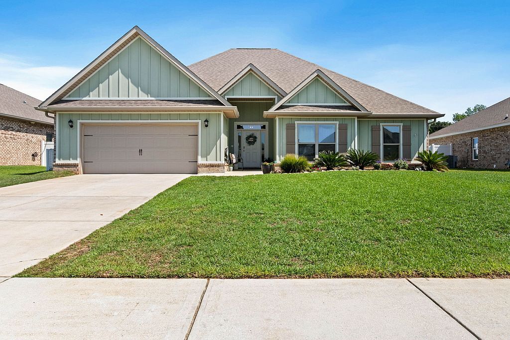 24815 Spectacular Bid Loop - Property Image