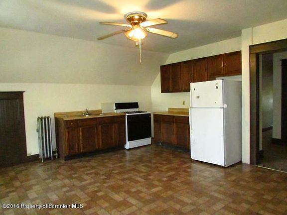 SECOND FLOOR KITCHEN