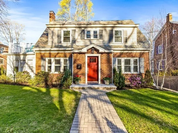 37 Commonwealth Park, Newton, MA 02459