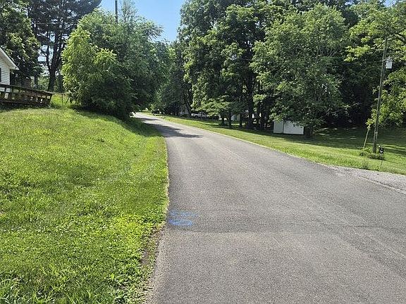 5th image of 109 President Jackson Rd