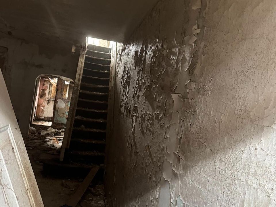 2nd image of 2050 E Stella St